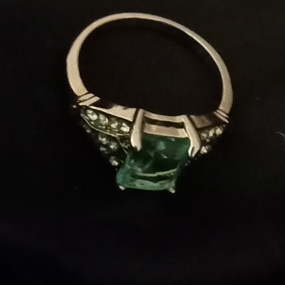 Gemstone Ring - Picture 9 of 9
